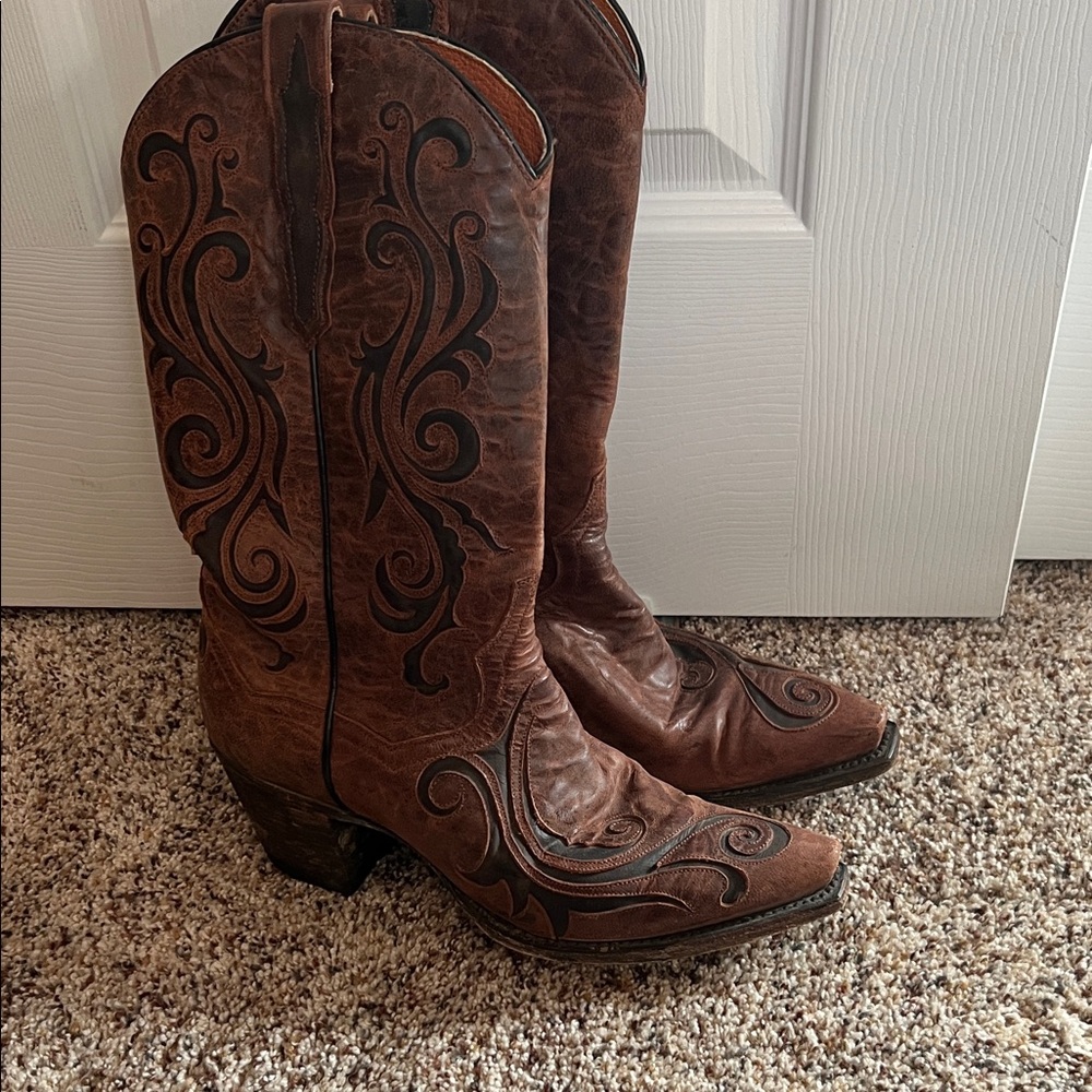Dan Post Brown Heeled Boots with Black Embroidery